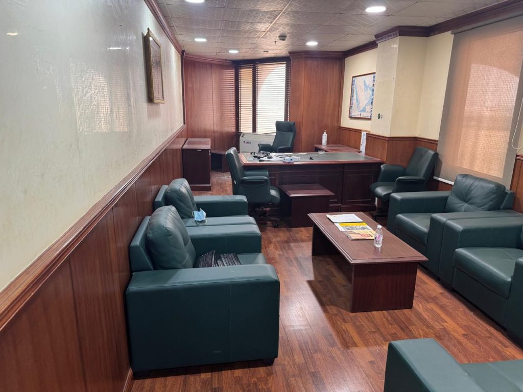 شراء المكاتب المستعملة بجدة